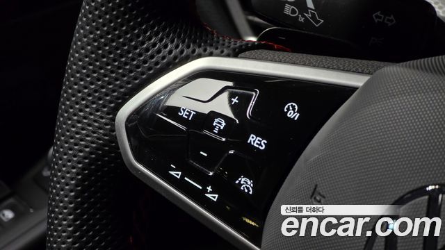 Volkswagen Golf 2023 — photo 25