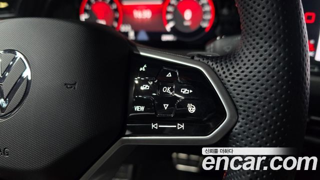 Volkswagen Golf 2023 — photo 27