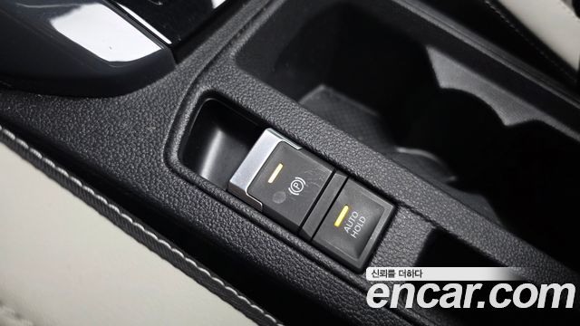 Volkswagen T-Roc 2021 — photo 32