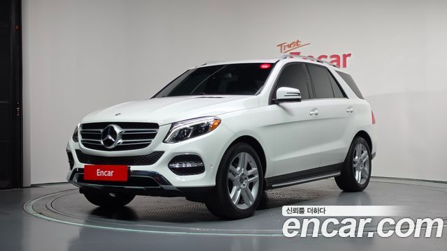 Mercedes-Benz GLE-Class 2018 — photo 1