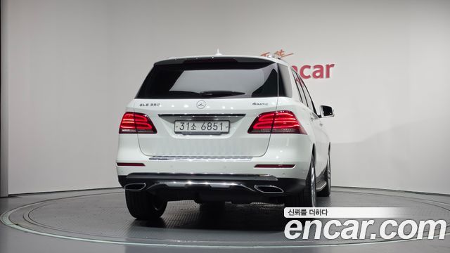 Mercedes-Benz GLE-Class 2018 — photo 4