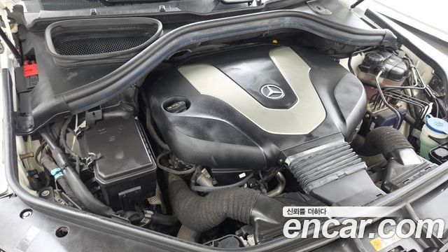 Mercedes-Benz GLE-Class 2018 — photo 6