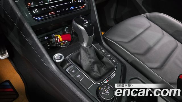 Volkswagen Tiguan 2022 — photo 9