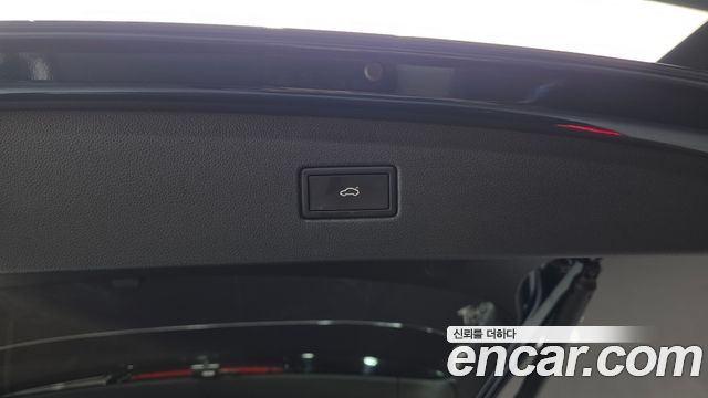 Volkswagen Tiguan 2022 — photo 18