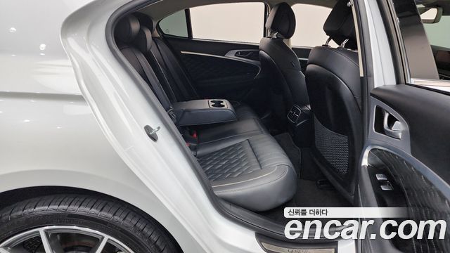 Genesis G70 2023 — photo 17