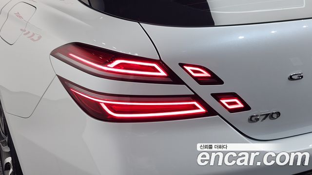 Genesis G70 2023 — photo 9