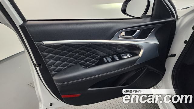 Genesis G70 2023 — photo 14