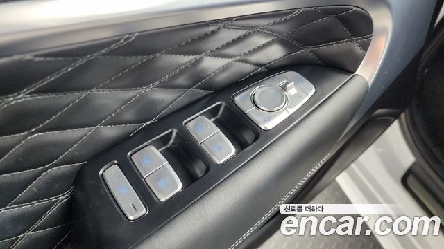 Genesis G70 2023 — photo 27