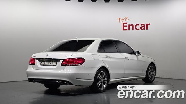 Mercedes-Benz E-Class 2015 — photo 2