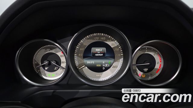 Mercedes-Benz E-Class 2015 — photo 8