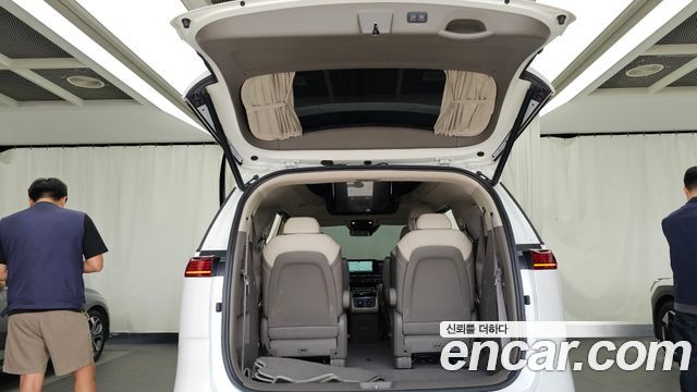 Kia Canival 2023 — photo 20