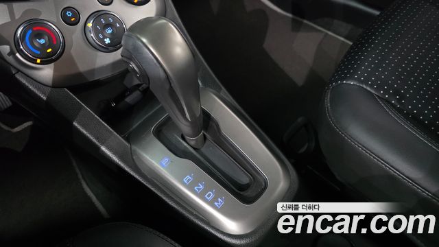Chevrolet Korea Aveo 2014 — photo 9