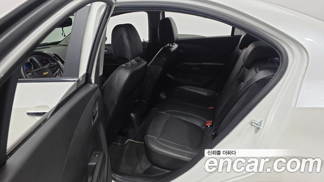 Chevrolet Korea Aveo 2014 — photo 11