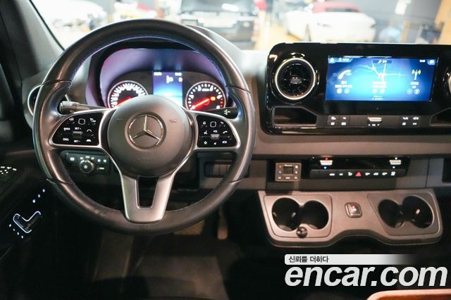 Mercedes-Benz Sprinter 2022 — photo 11