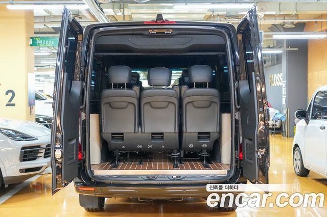 Mercedes-Benz Sprinter 2022 — photo 16