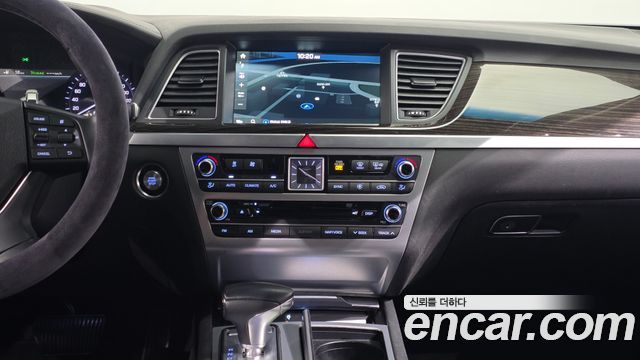 Genesis G80 2018 — photo 19
