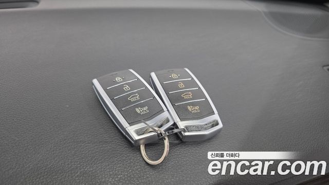 Genesis G80 2018 — photo 22