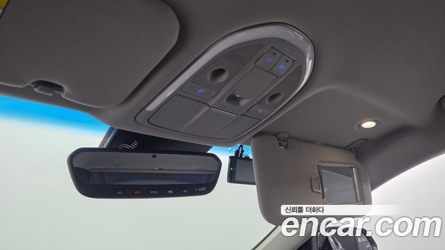 Genesis G80 2018 — photo 29