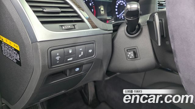 Genesis G80 2018 — photo 30