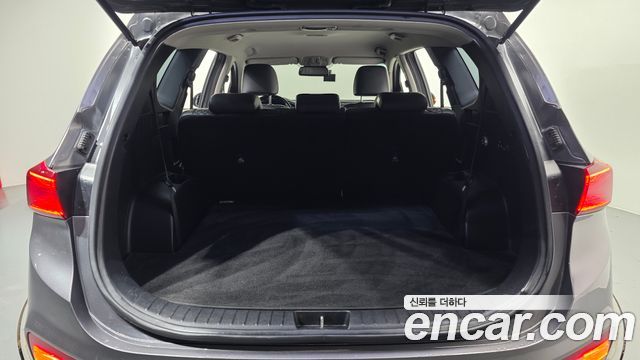 Hyundai Santafe 2019 — photo 26