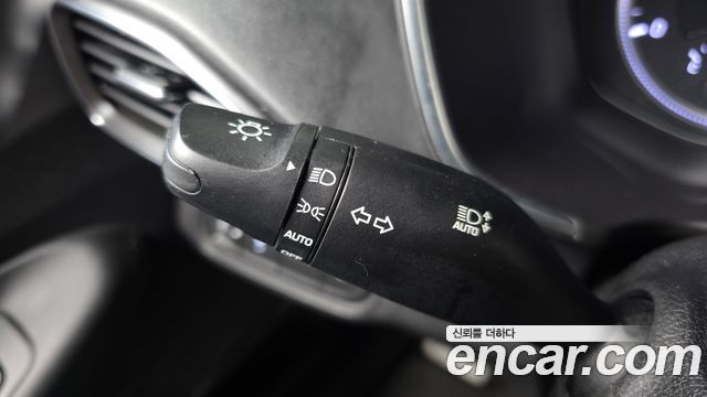 Hyundai Santafe 2019 — photo 29