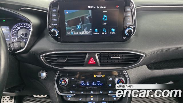 Hyundai Santafe 2019 — photo 32
