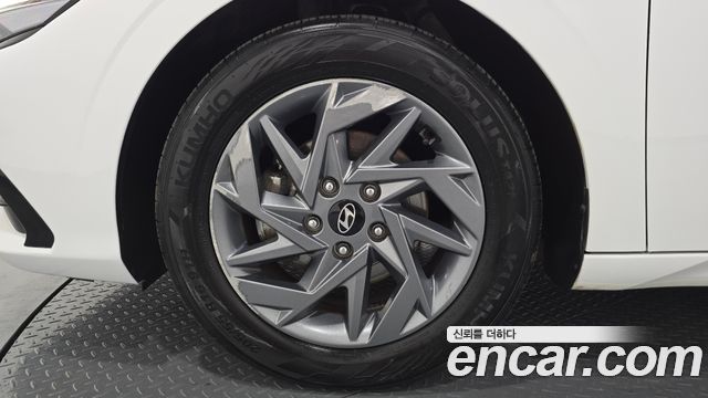 Hyundai AVANTE 2024 — photo 5