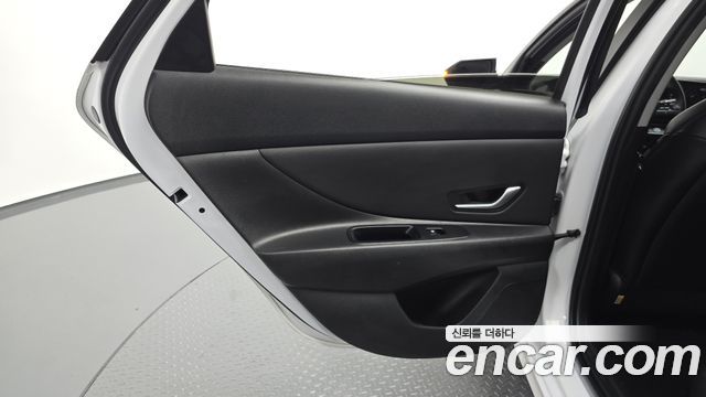Hyundai AVANTE 2024 — photo 15