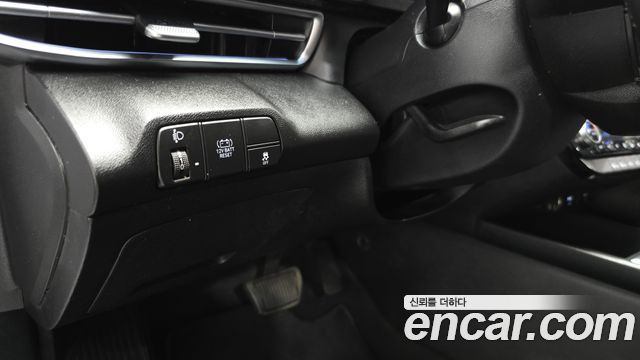 Hyundai AVANTE 2024 — photo 28