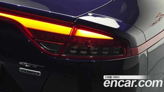 Kia Stinger 2021 — photo 9