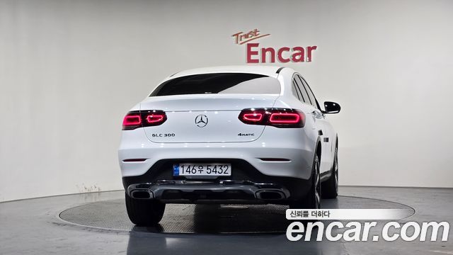 Mercedes-Benz GLC-Class 2023 — photo 4
