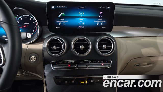 Mercedes-Benz GLC-Class 2023 — photo 18