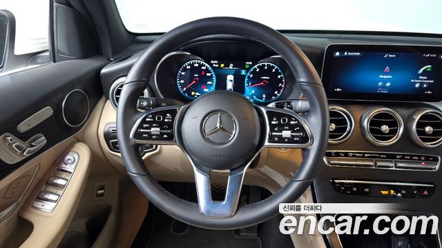 Mercedes-Benz GLC-Class 2023 — photo 19