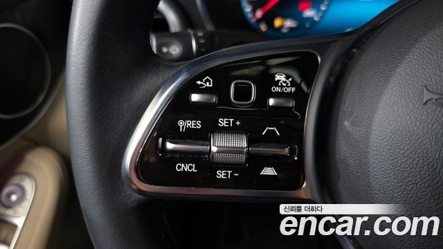 Mercedes-Benz GLC-Class 2023 — photo 21