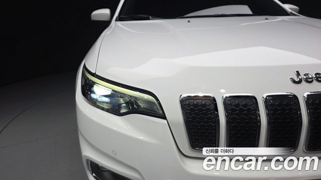 Jeep Cherokee 2020 — photo 8