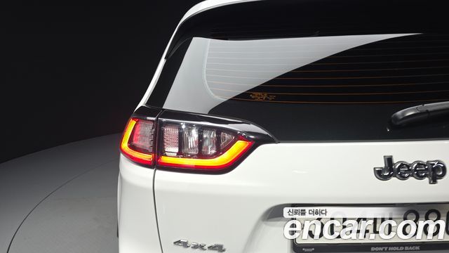 Jeep Cherokee 2020 — photo 9