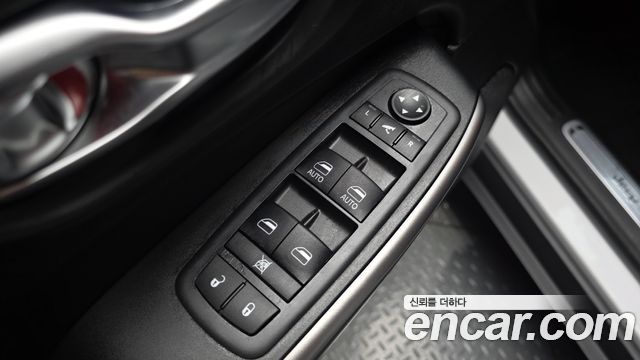 Jeep Cherokee 2020 — photo 29