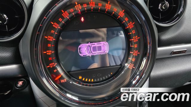 Mini Countryman 2016 — photo 15