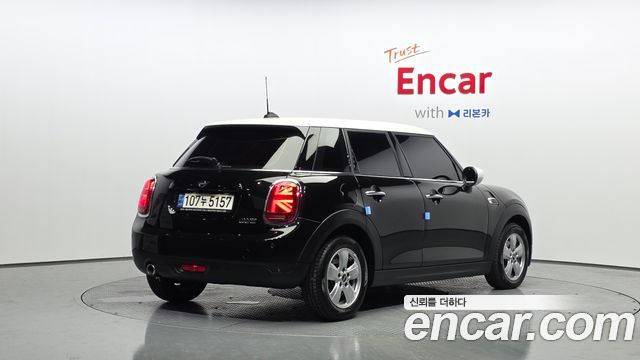Mini Cooper 2021 — photo 2