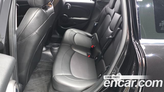 Mini Cooper 2021 — photo 18
