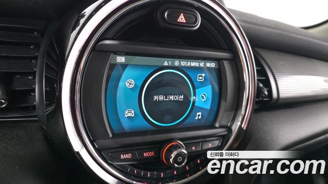 Mini Cooper 2021 — photo 20