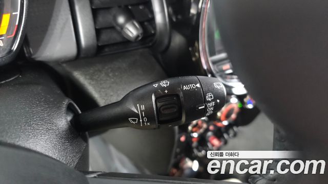 Mini Cooper 2021 — photo 25