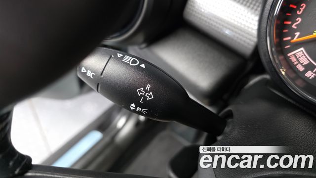 Mini Cooper 2021 — photo 26