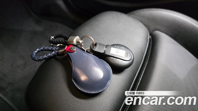 Mini Cooper 2021 — photo 28