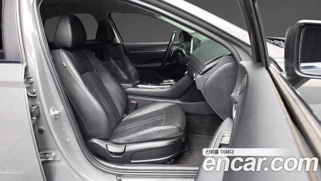 Hyundai Sonata 2020 — photo 17