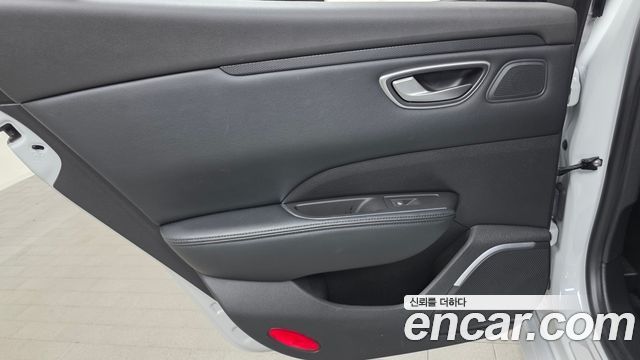Renault Korea SM6 2021 — photo 15