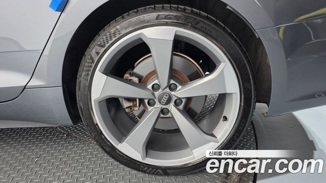 Audi A5 2019 — photo 7