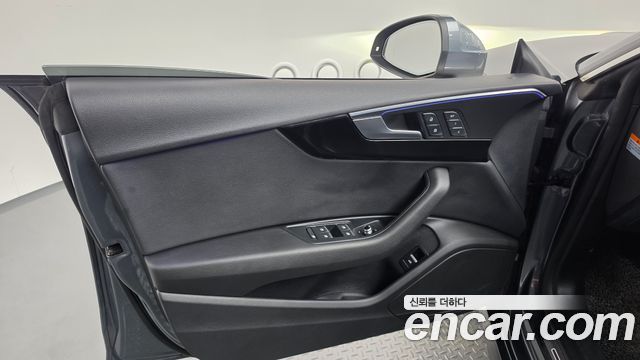 Audi A5 2019 — photo 14