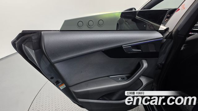 Audi A5 2019 — photo 15