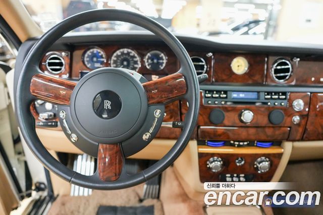Rolls-Royce Phantom 2007 — photo 11